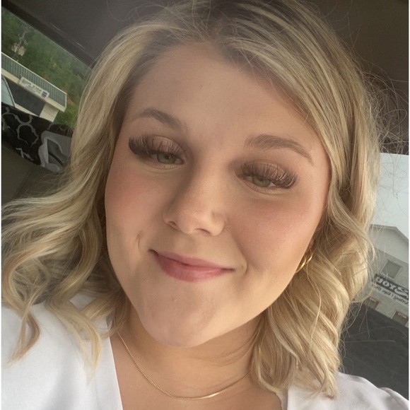 Meet your Posher, Payton - Picture 1 of 1